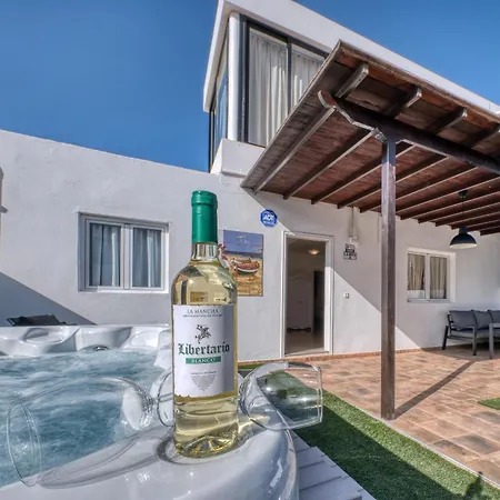 Flaminia Art With Jacuzzi-400m From The Villa