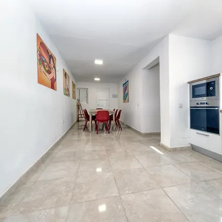 Flaminia - Jacuzzi And Foosball - Just 400m From The