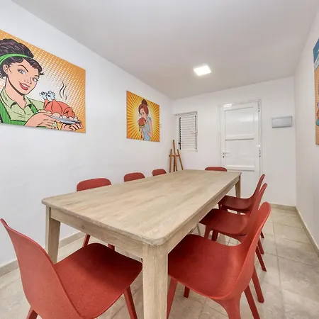 Villa Flaminia - Jacuzzi And Foosball - Just 400m From The Puerto del Carmen (Lanzarote)