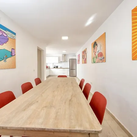 Flaminia Art With Jacuzzi-400m From The Villa Puerto del Carmen (Lanzarote)