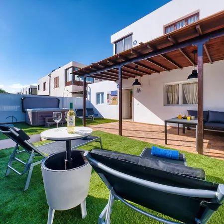 Villa Flaminia Art With Jacuzzi-400m From The