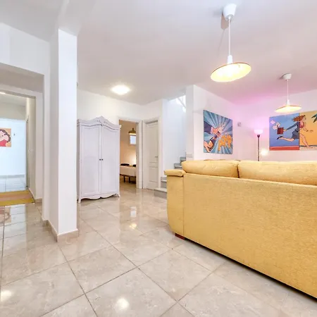 Villa Flaminia - Jacuzzi And Foosball - Just 400m From The By Lanzarote