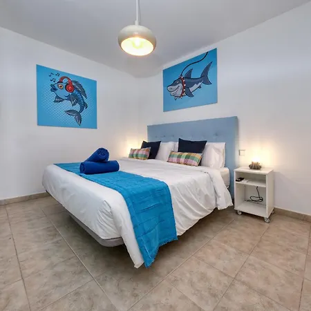 Villa Flaminia - Jacuzzi And Foosball - Just 400m From The By Lanzarote Puerto del Carmen (Lanzarote)